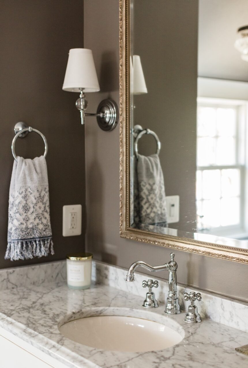 marble-countertop-sink-vanity-bathroom-design