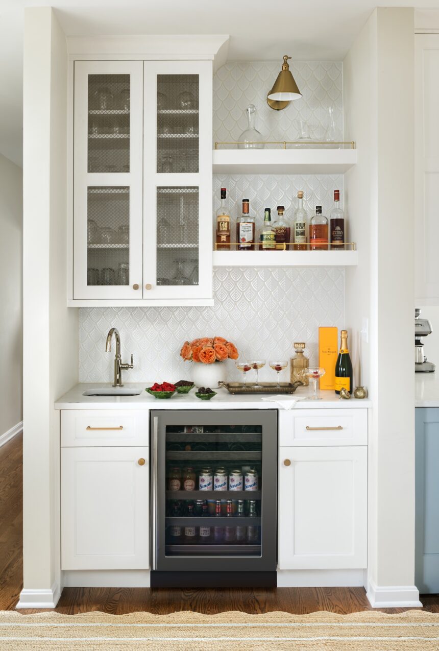 wetbar-with-wine-fridge-falls-church-va